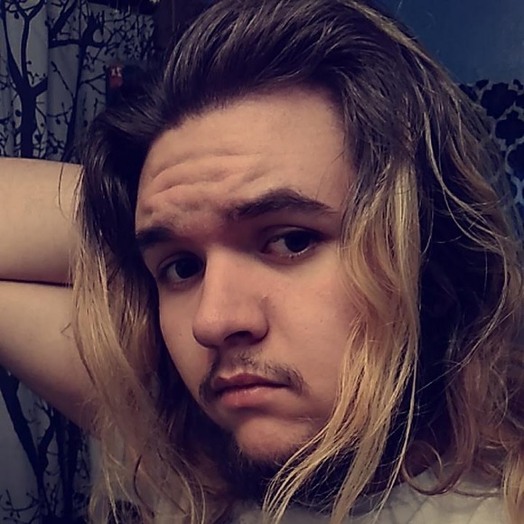 Meet your Posher, Connor - Picture 1 of 1